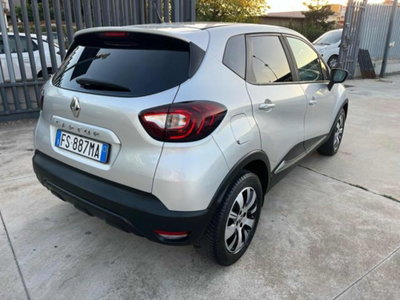 Renault Captur dCi 8V 110 CV Start&Stop Energy Initiale Paris (4)