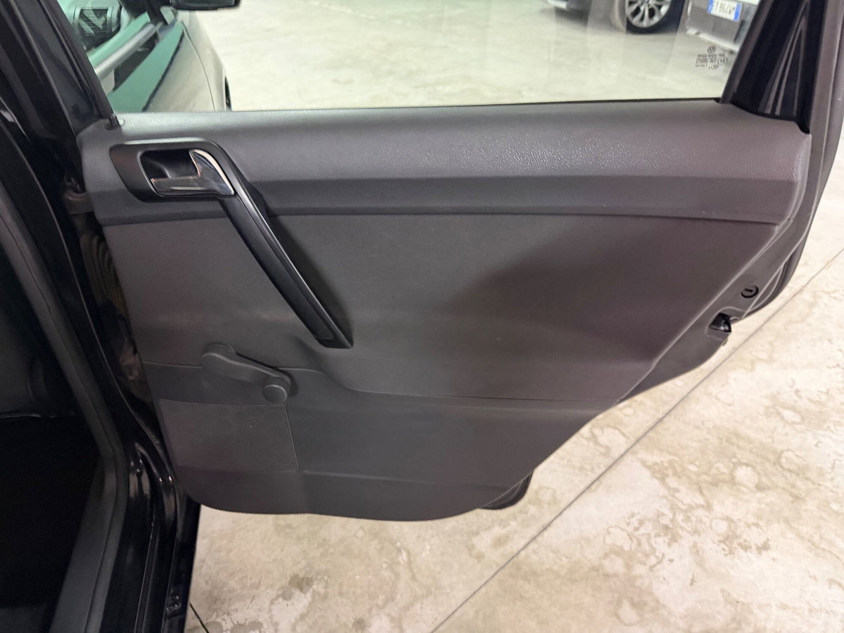 Volkswagen Polo 1.4/80CV 16V 5p. Comfortline (15)