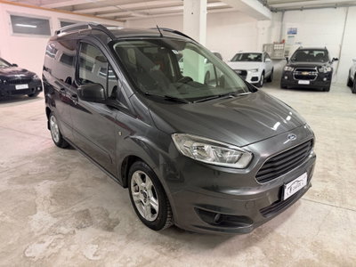 Ford Tourneo Courier 1.5 TDCI 95 CV Titanium usata
