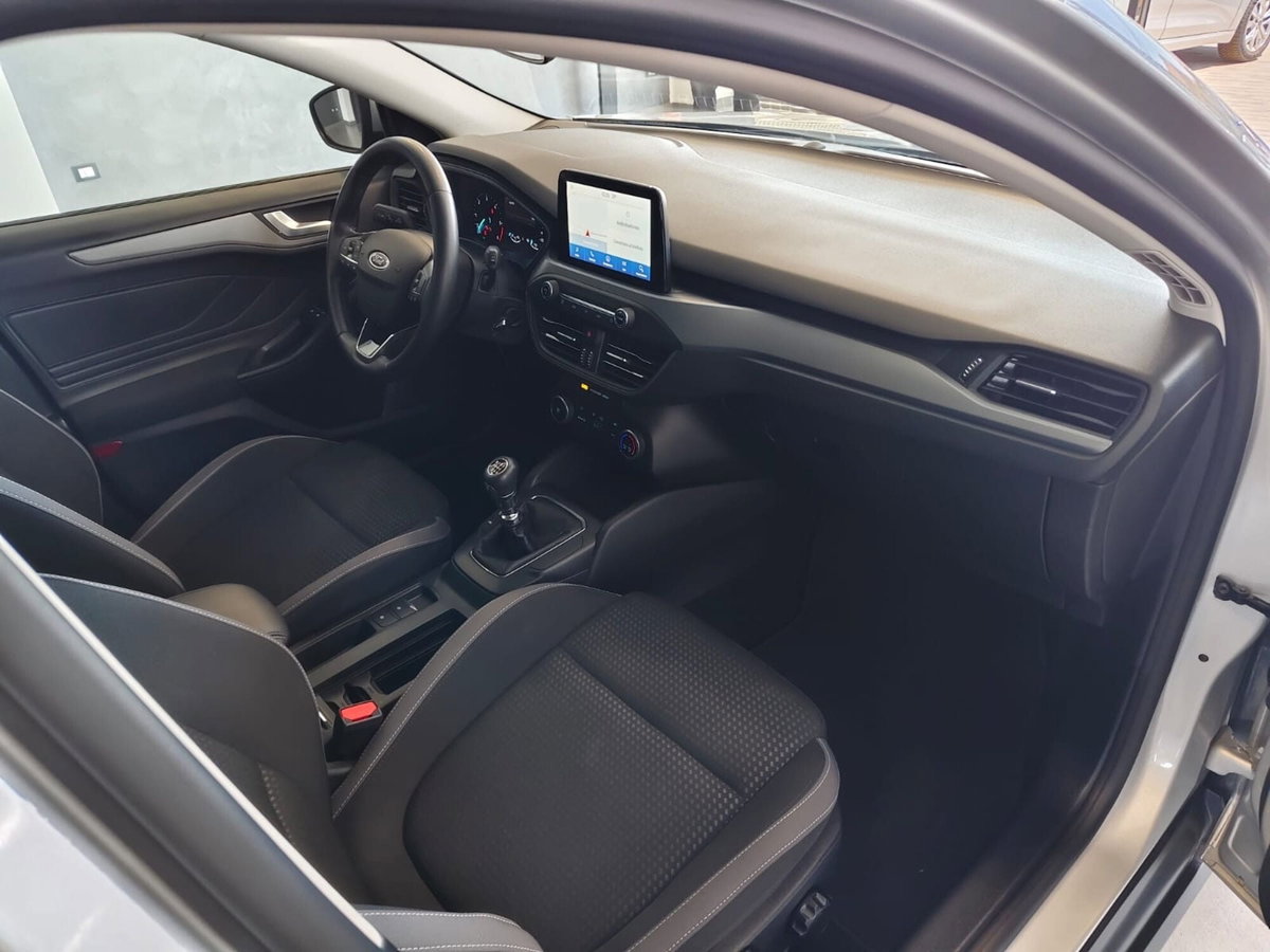 Ford Focus 1.5 EcoBlue 120 CV 5p. Business (9)