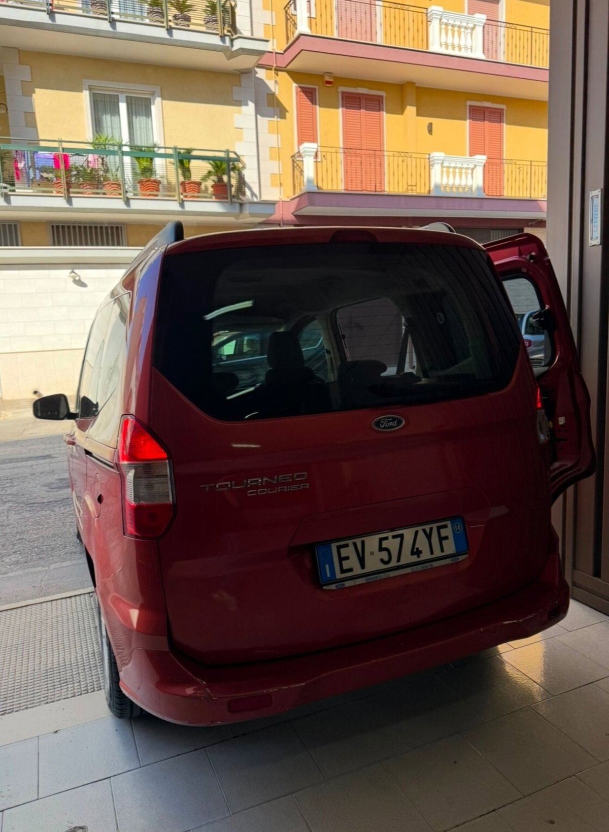 Ford Transit Courier 1.5 TDCi 75CV  Trend (4)