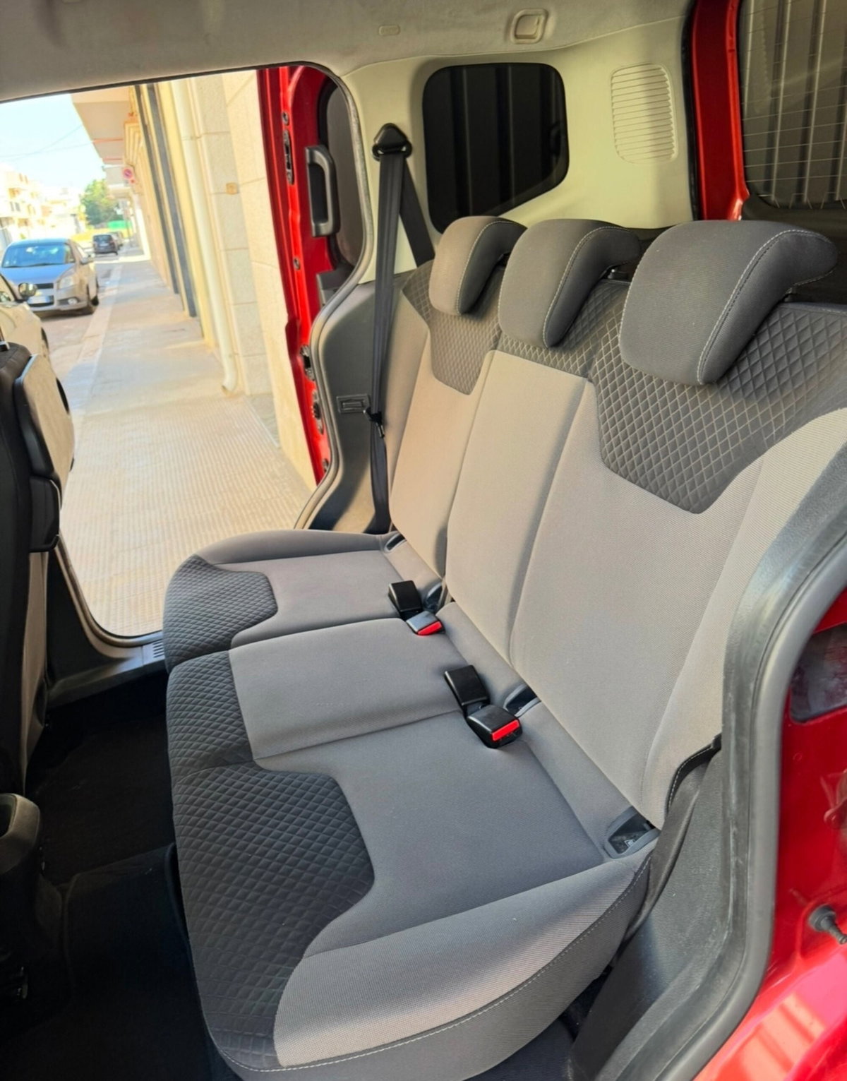 Ford Transit Courier 1.5 TDCi 75CV  Trend (6)