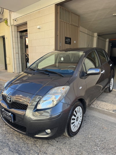 Toyota Yaris 1.D-4D DPF 5 porte M-MT Sol usata