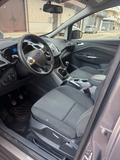 Ford C-Max 1.6 TDCi 115CV Titanium (9)