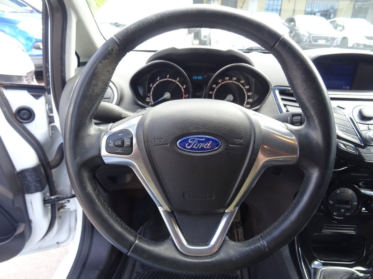 Ford Fiesta 1.4 5p. Bz.- GPL Titanium (12)