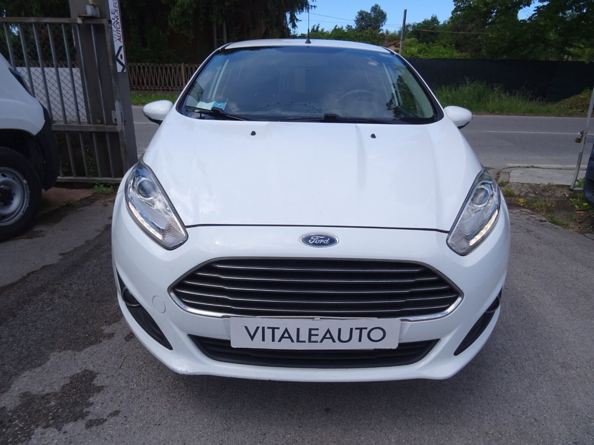 Ford Fiesta 1.4 5p. Bz.- GPL Titanium (3)