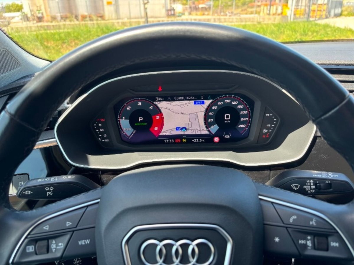 Audi Q3 Sportback 35 TDI quattro S tronic Business Plus (10)