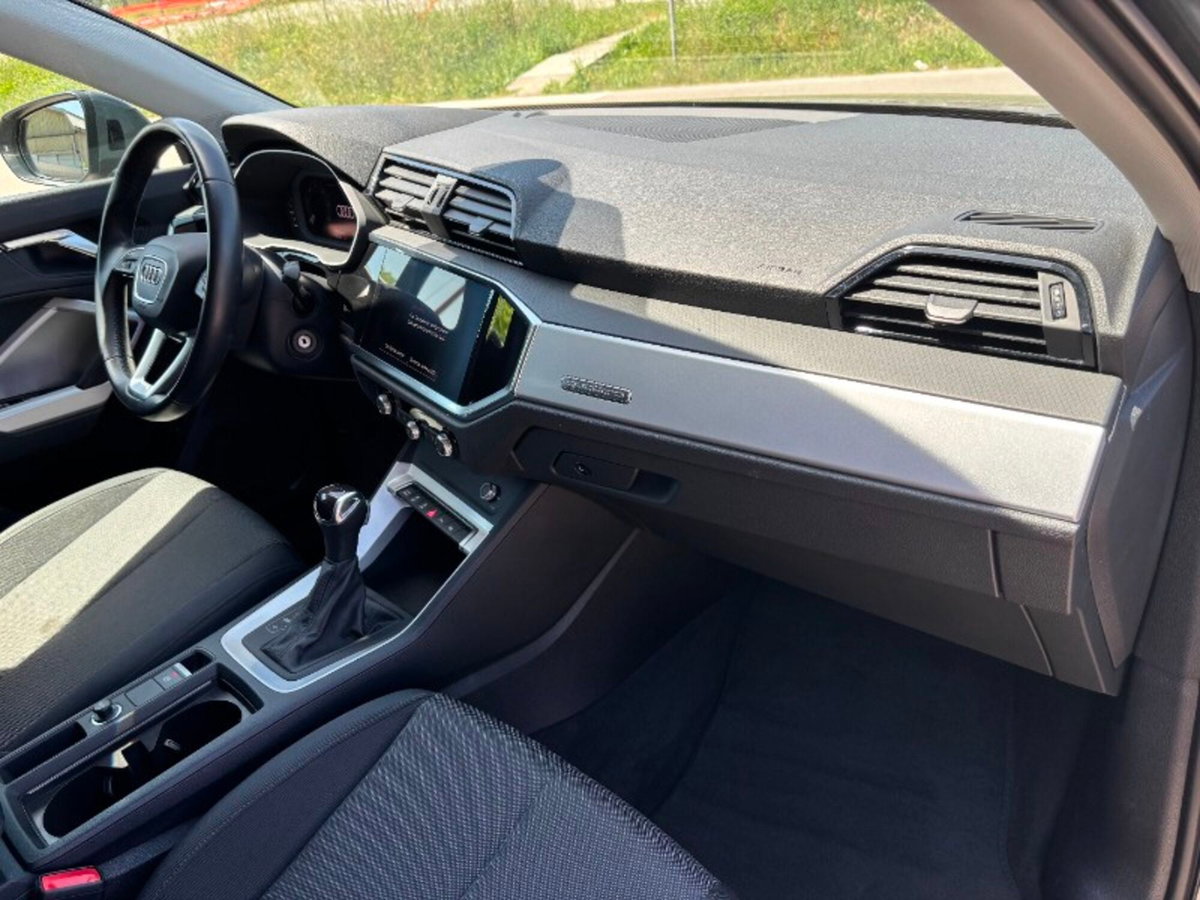 Audi Q3 Sportback 35 TDI quattro S tronic Business Plus (14)