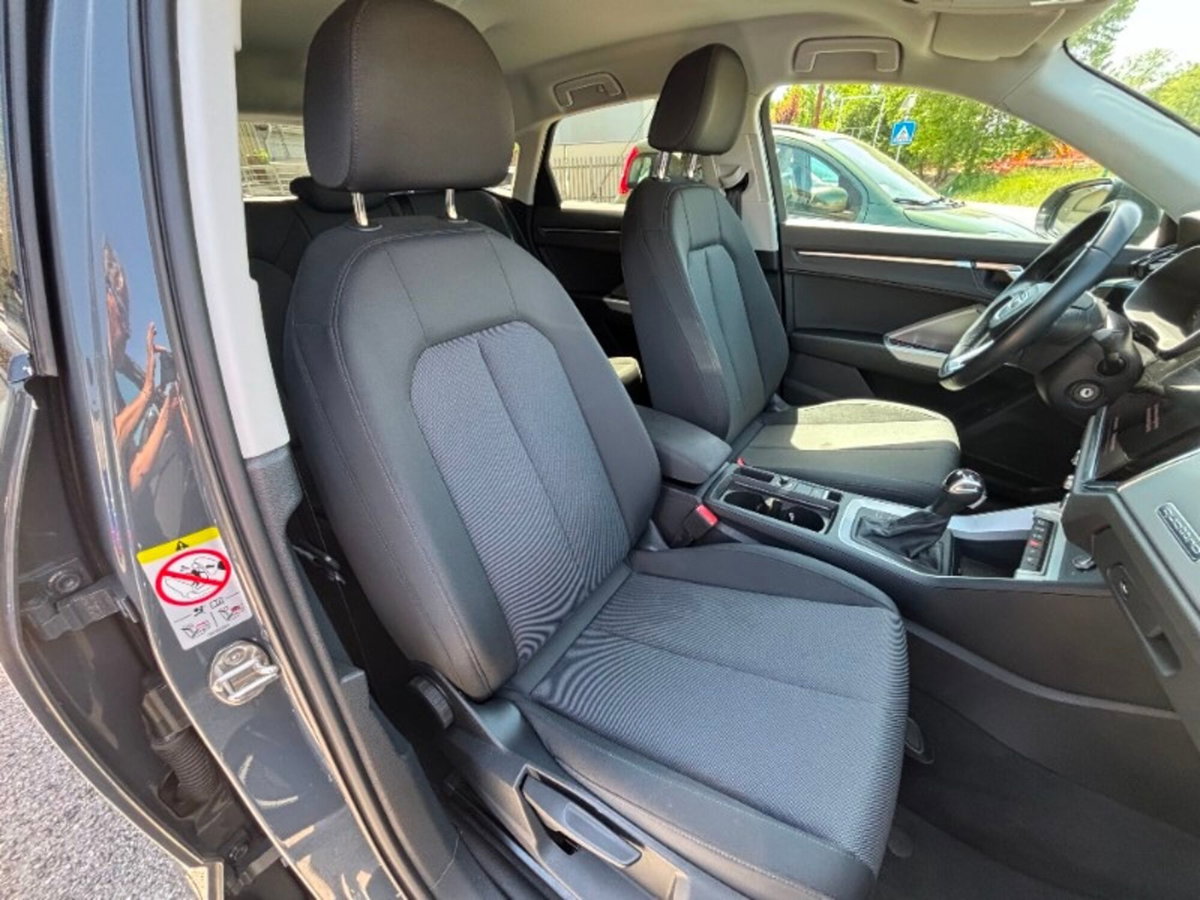 Audi Q3 Sportback 35 TDI quattro S tronic Business Plus (15)
