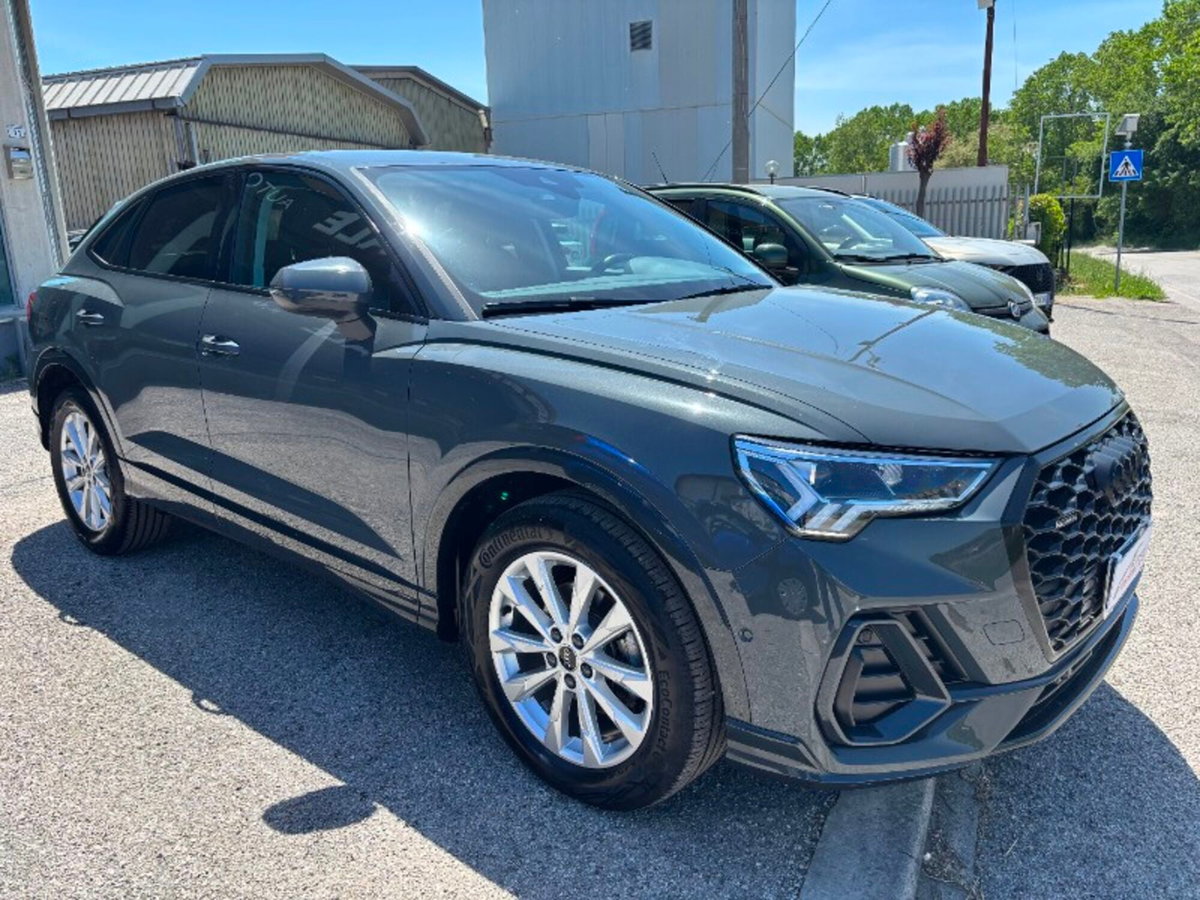 Audi Q3 Sportback 35 TDI quattro S tronic Business Plus (3)