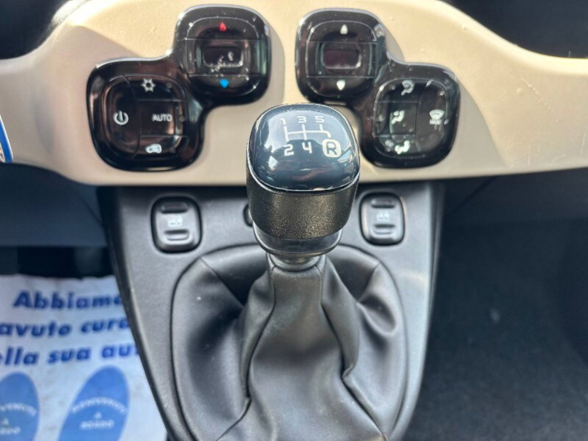 Fiat Panda 0.9 TwinAir Turbo Natural Power Lounge (17)