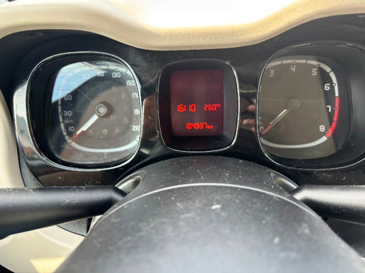Fiat Panda 0.9 TwinAir Turbo Natural Power Lounge (7)