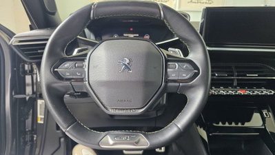 Peugeot 2008 BlueHDi 130 S&S EAT8 GT Line (10)