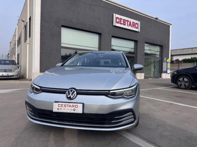Volkswagen Golf Variant 2.0 TDI 150 CV DSG SCR Life usata