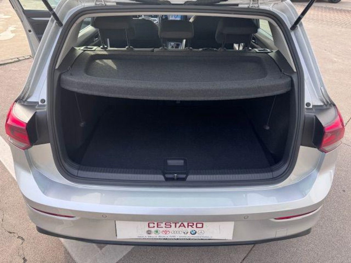 Volkswagen Golf Variant 2.0 TDI 150 CV DSG SCR Life (10)
