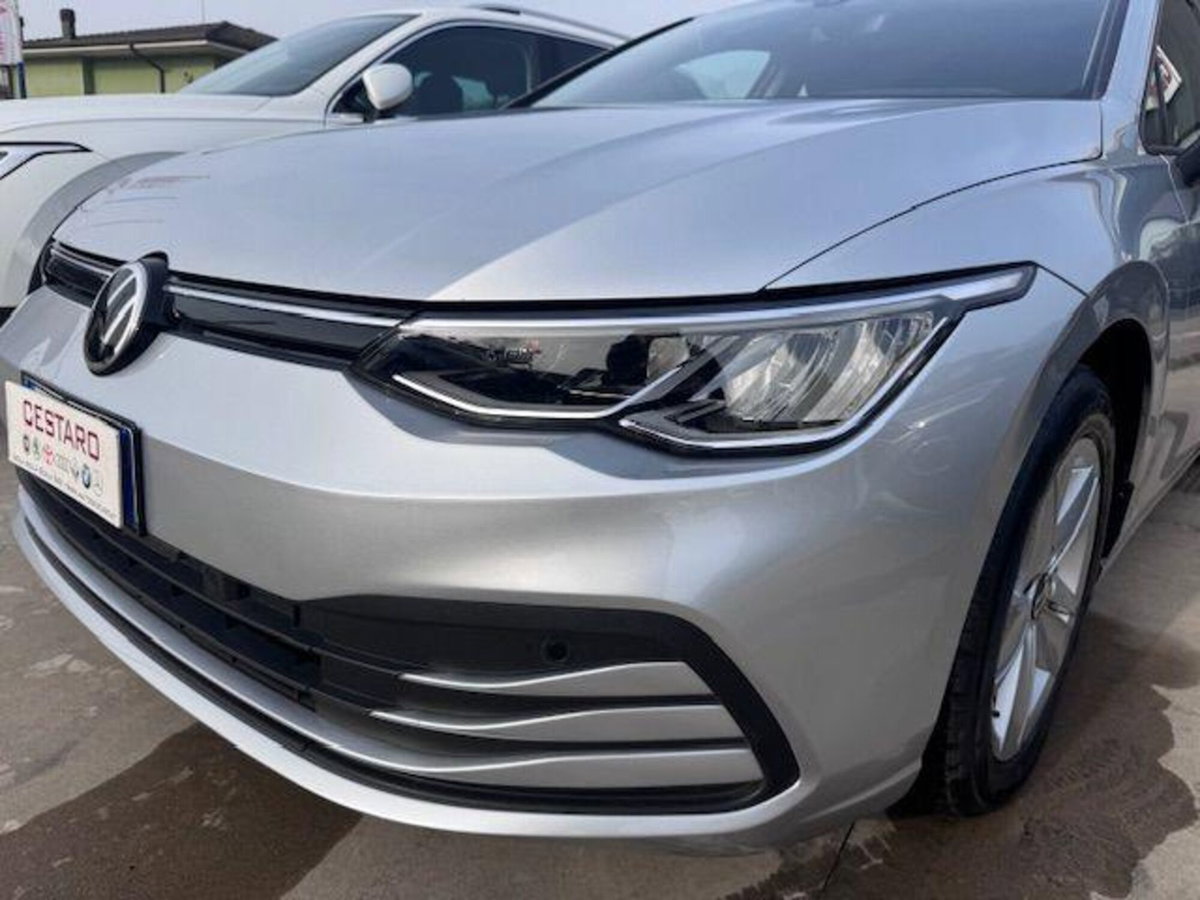Volkswagen Golf Variant 2.0 TDI 150 CV DSG SCR Life (16)