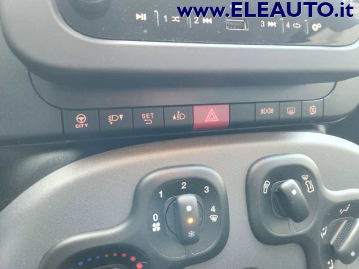 Fiat Panda 1.0 firefly hybrid s&s 70cv 5p.ti (11)