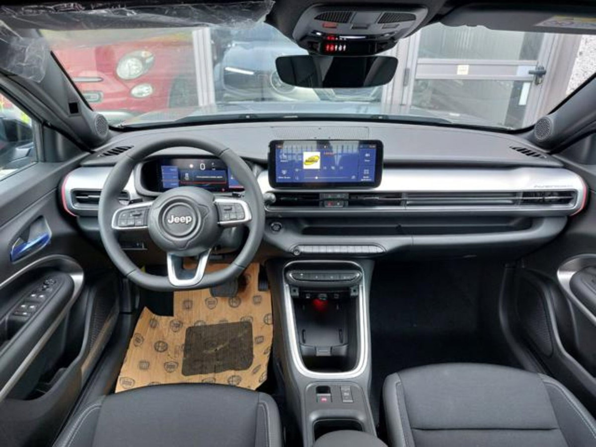 Jeep Avenger 1.2 turbo Summit fwd 100cv (9)
