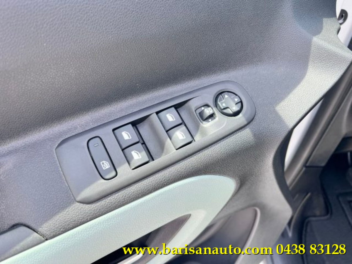 Citroen Berlingo BlueHDi 100 XL Feel (14)