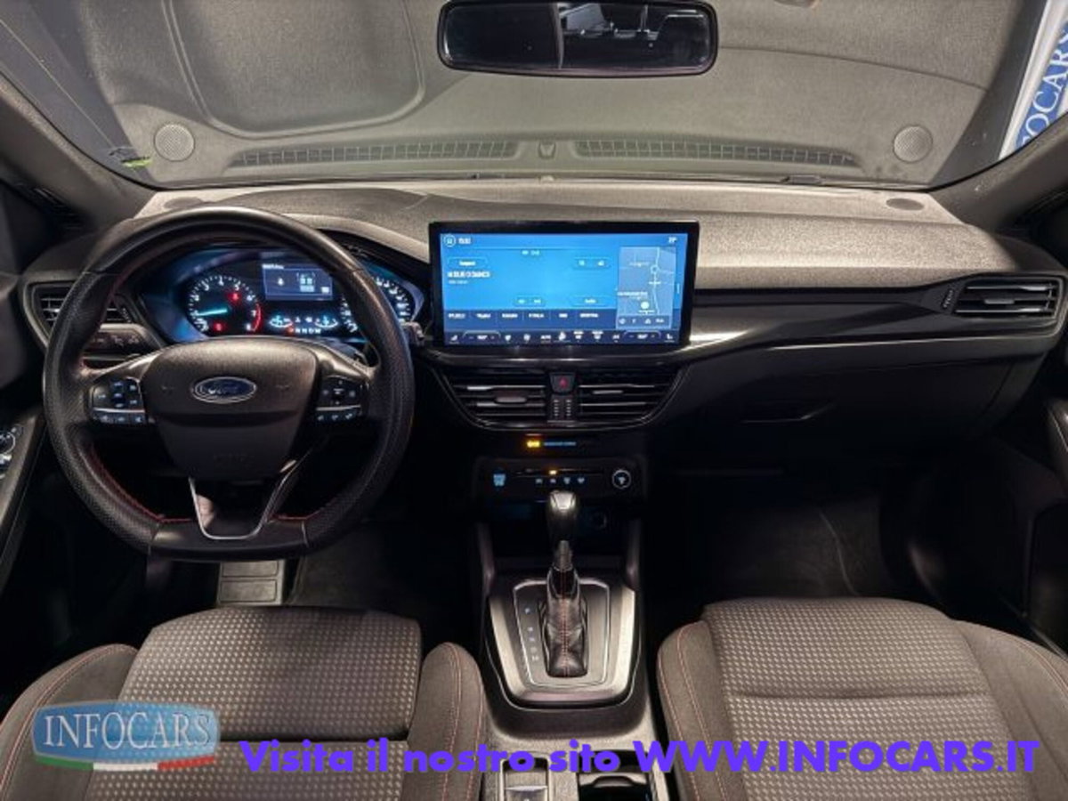 Ford Focus Station Wagon 1.0 EcoBoost Hybrid 155 CV SW ST-Line (11)