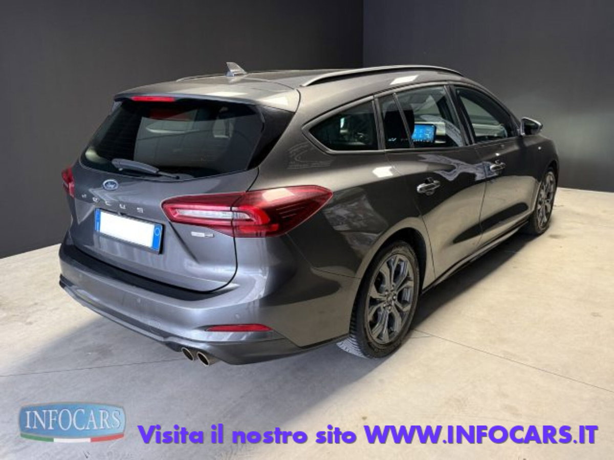 Ford Focus Station Wagon 1.0 EcoBoost Hybrid 155 CV SW ST-Line (4)