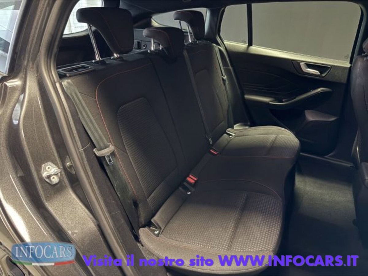 Ford Focus Station Wagon 1.0 EcoBoost Hybrid 155 CV SW ST-Line (8)