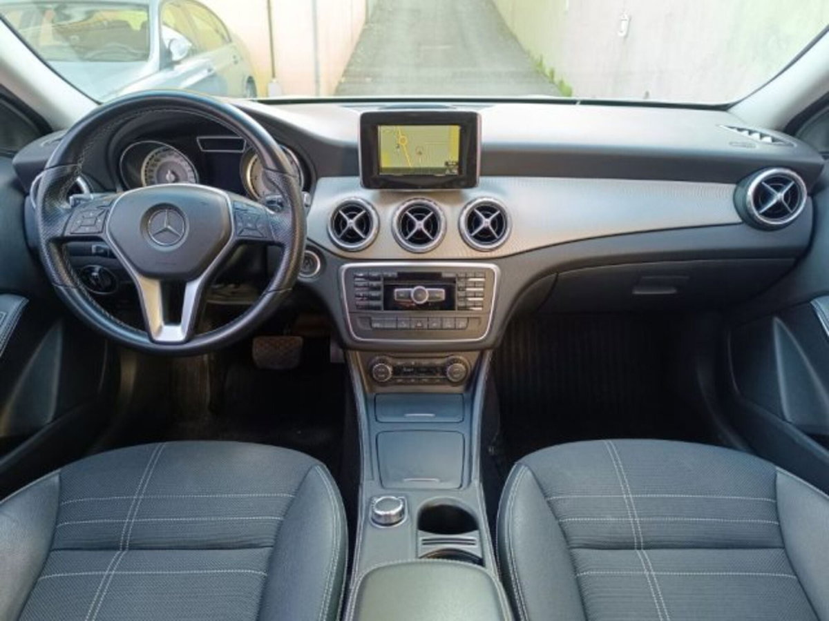 Mercedes-Benz GLA SUV 200 CDI Automatic 4Matic Sport (11)