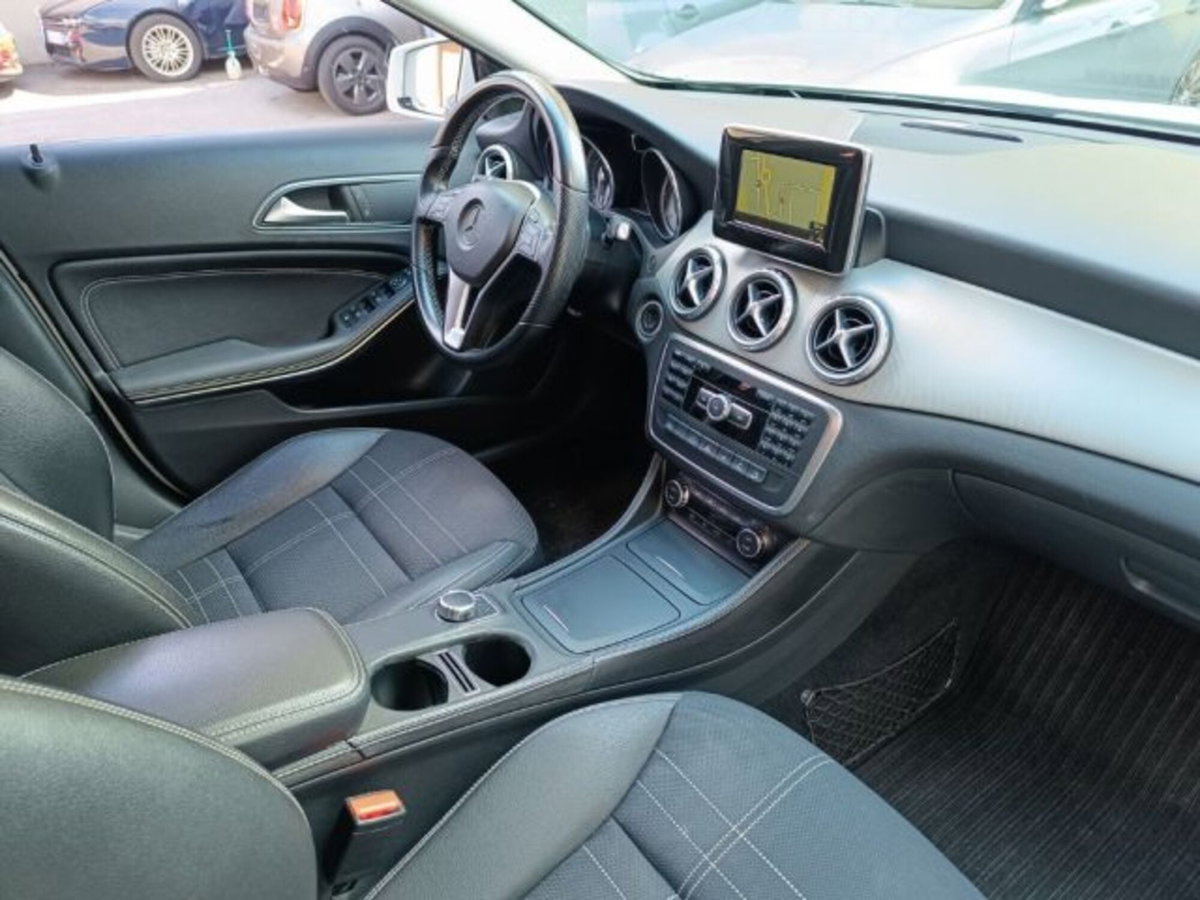 Mercedes-Benz GLA SUV 200 CDI Automatic 4Matic Sport (12)