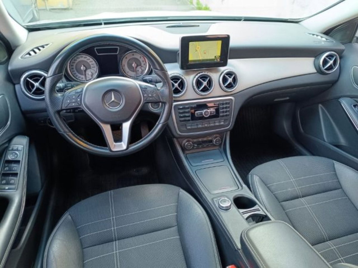 Mercedes-Benz GLA SUV 200 CDI Automatic 4Matic Sport (2)