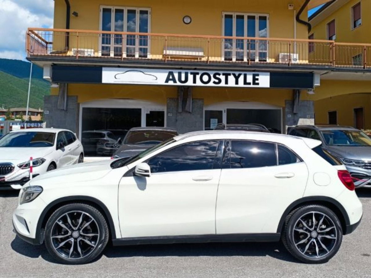 Mercedes-Benz GLA SUV 200 CDI Automatic 4Matic Sport (5)