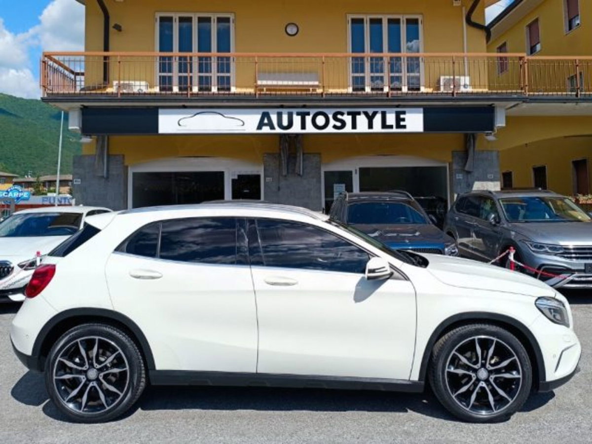 Mercedes-Benz GLA SUV 200 CDI Automatic 4Matic Sport (6)