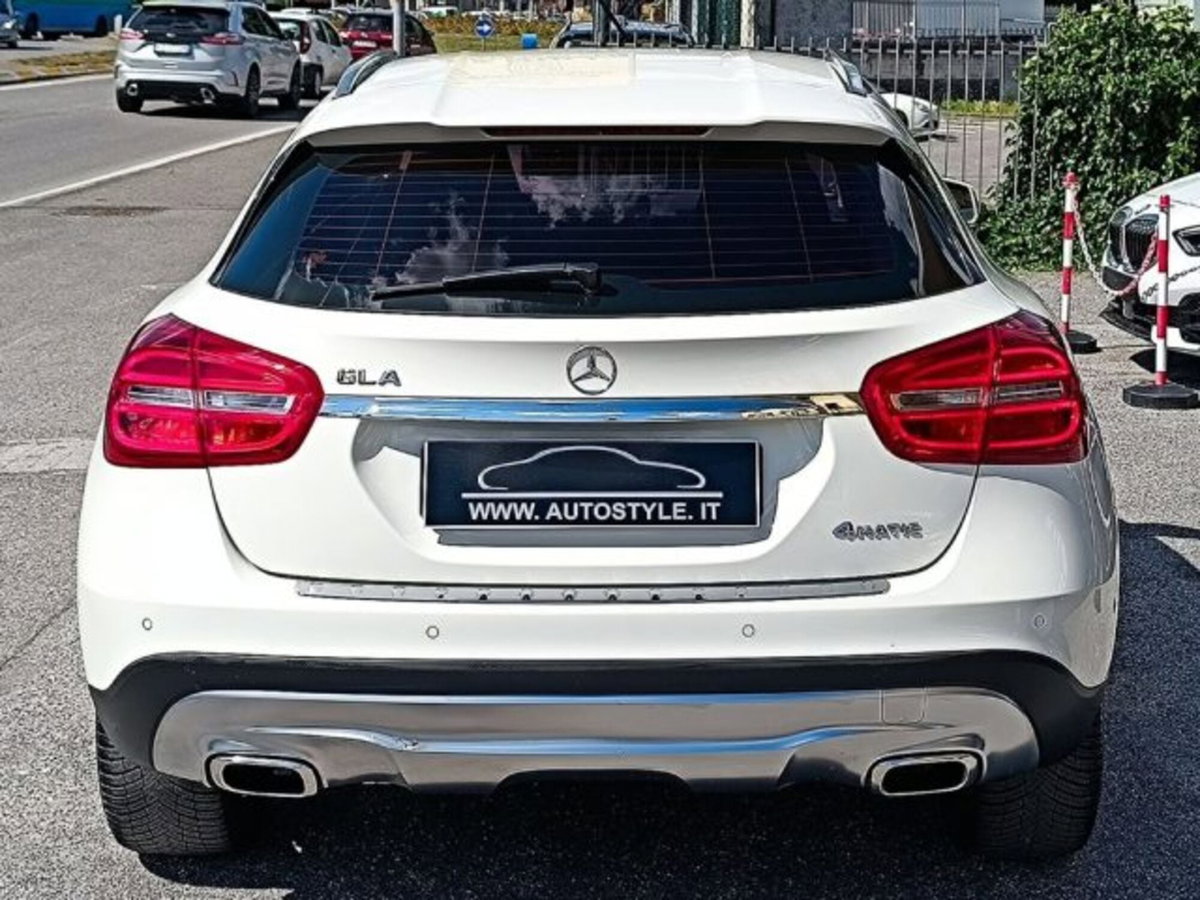 Mercedes-Benz GLA SUV 200 CDI Automatic 4Matic Sport (8)