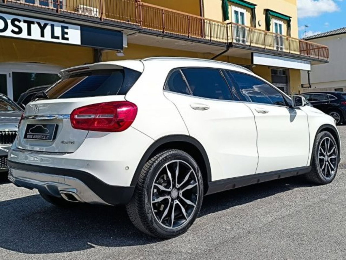Mercedes-Benz GLA SUV 200 CDI Automatic 4Matic Sport (9)