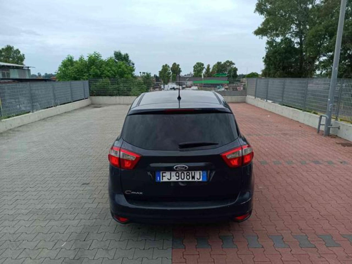 Ford C-Max 2.0 TDCi 163CV Titanium (17)