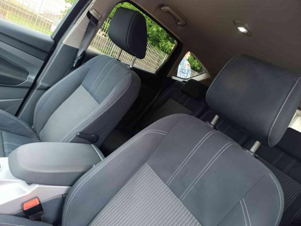 Ford C-Max 2.0 TDCi 163CV Titanium (8)