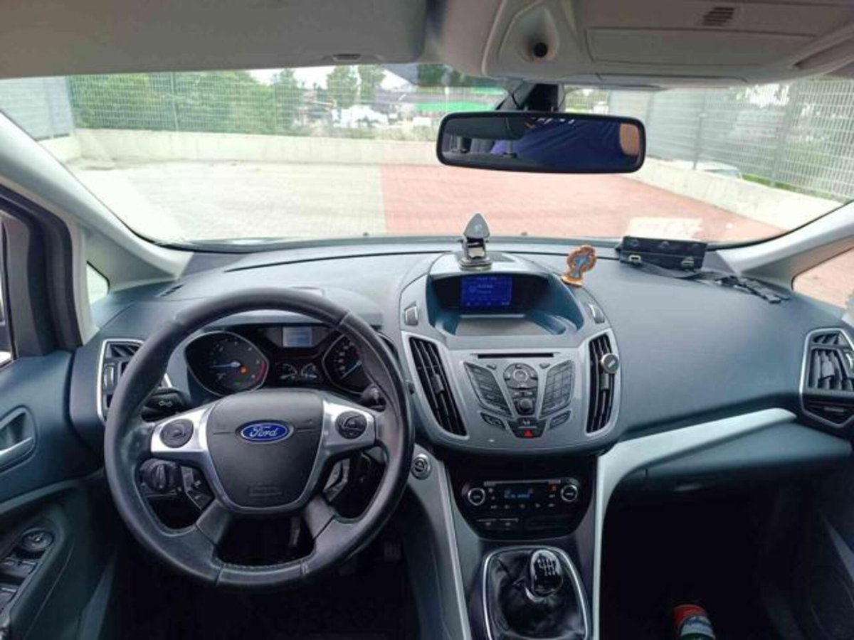 Ford C-Max 2.0 TDCi 163CV Titanium (9)