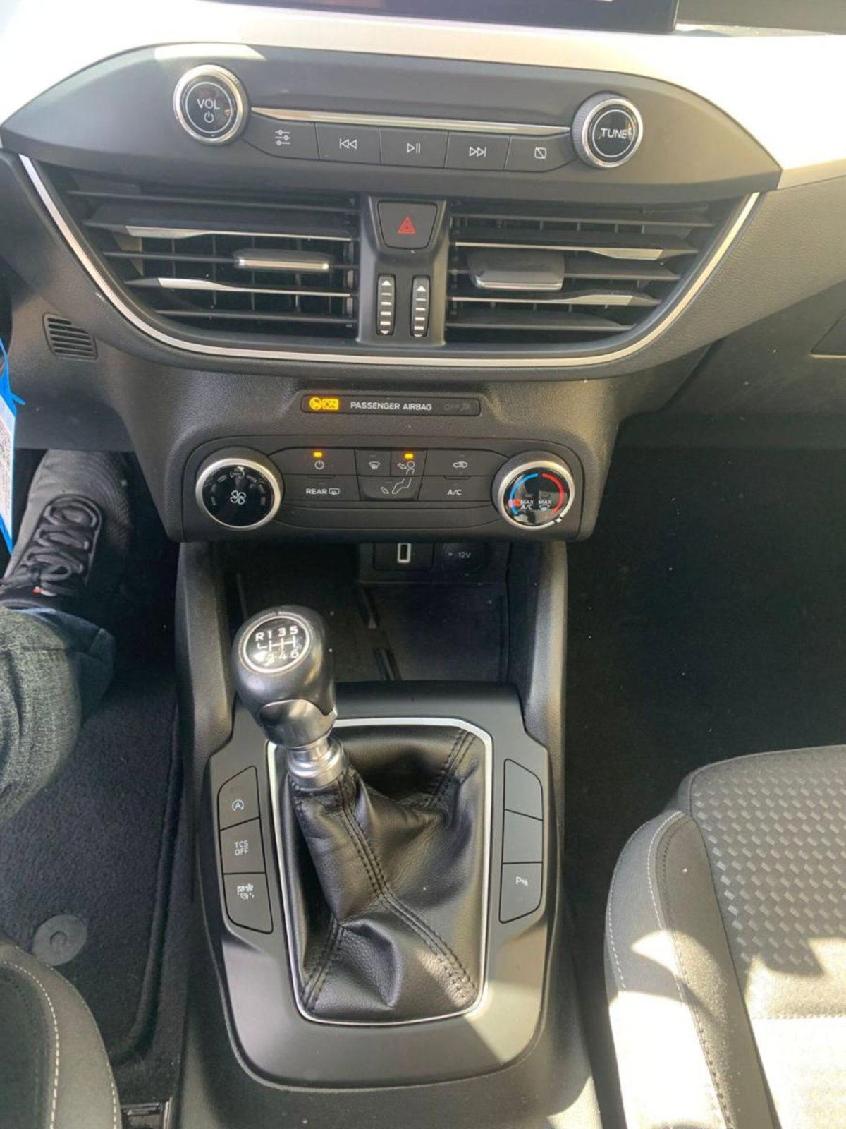 Ford Focus Station Wagon 1.5 EcoBlue 120 CV automatico SW Business (14)