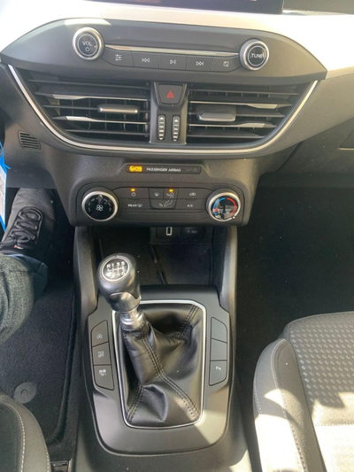 Ford Focus Station Wagon 1.5 EcoBlue 120 CV automatico SW Business (14)