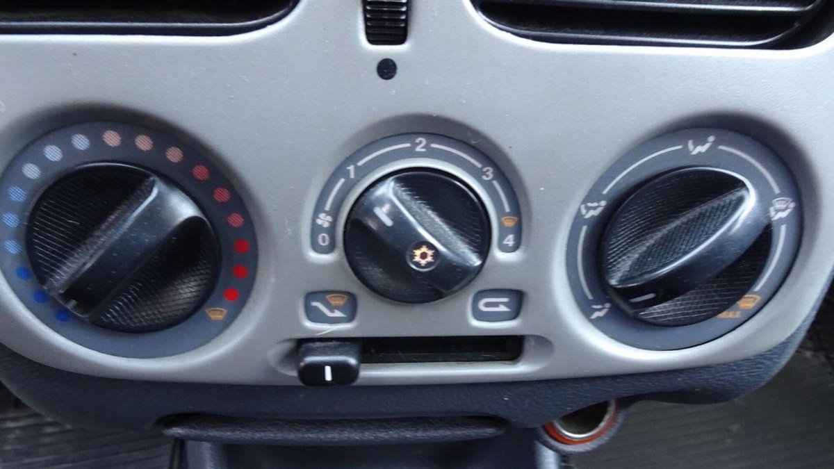Fiat Strada 1.9 JTD Pick-up (17)