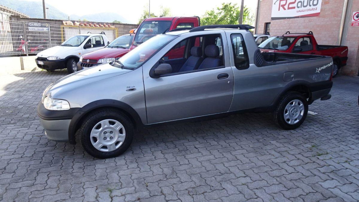 Fiat Strada 1.9 JTD Pick-up (2)