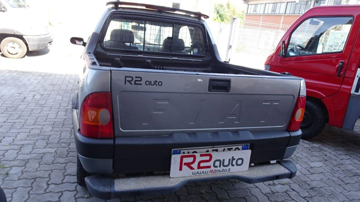 Fiat Strada 1.9 JTD Pick-up (4)