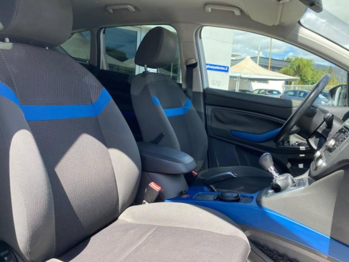 Ford Kuga 2.0 TDCi 136 CV 2WD Titanium DPF (9)
