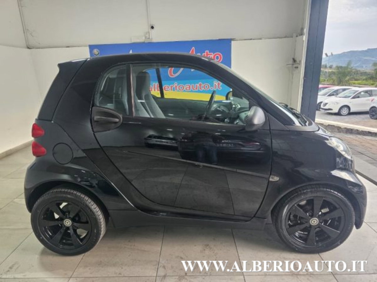 smart Fortwo 1000 52 kW MHD coupé passion (3)