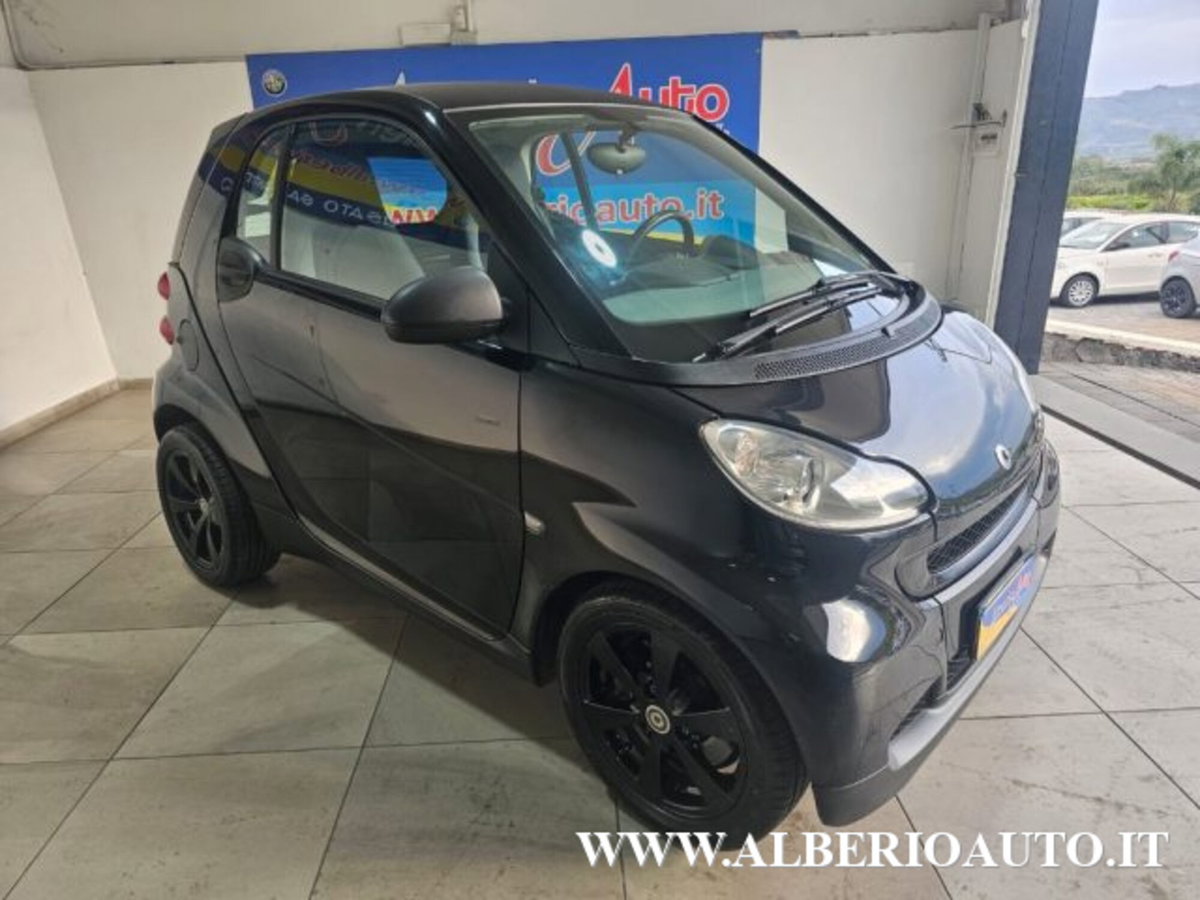 smart Fortwo 1000 52 kW MHD coupé passion (4)