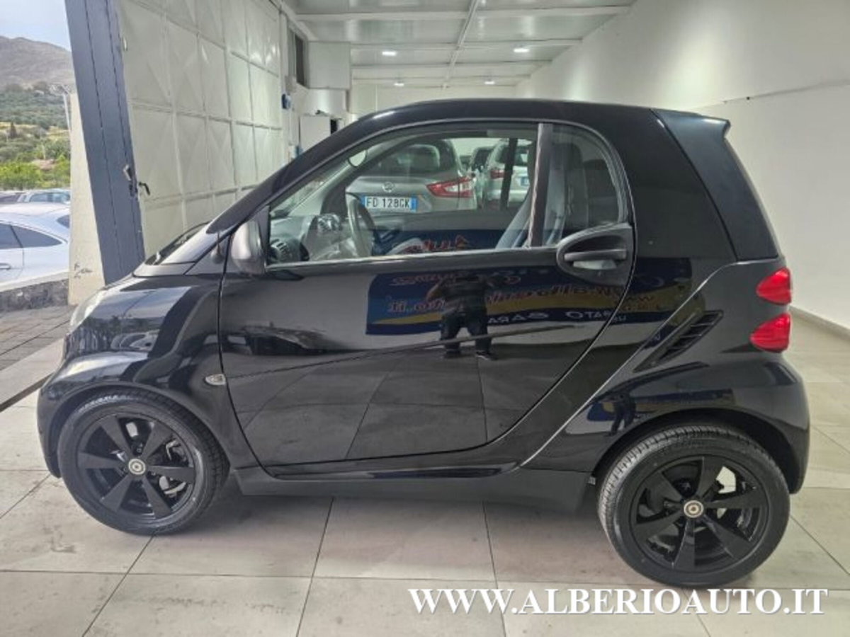 smart Fortwo 1000 52 kW MHD coupé passion (5)