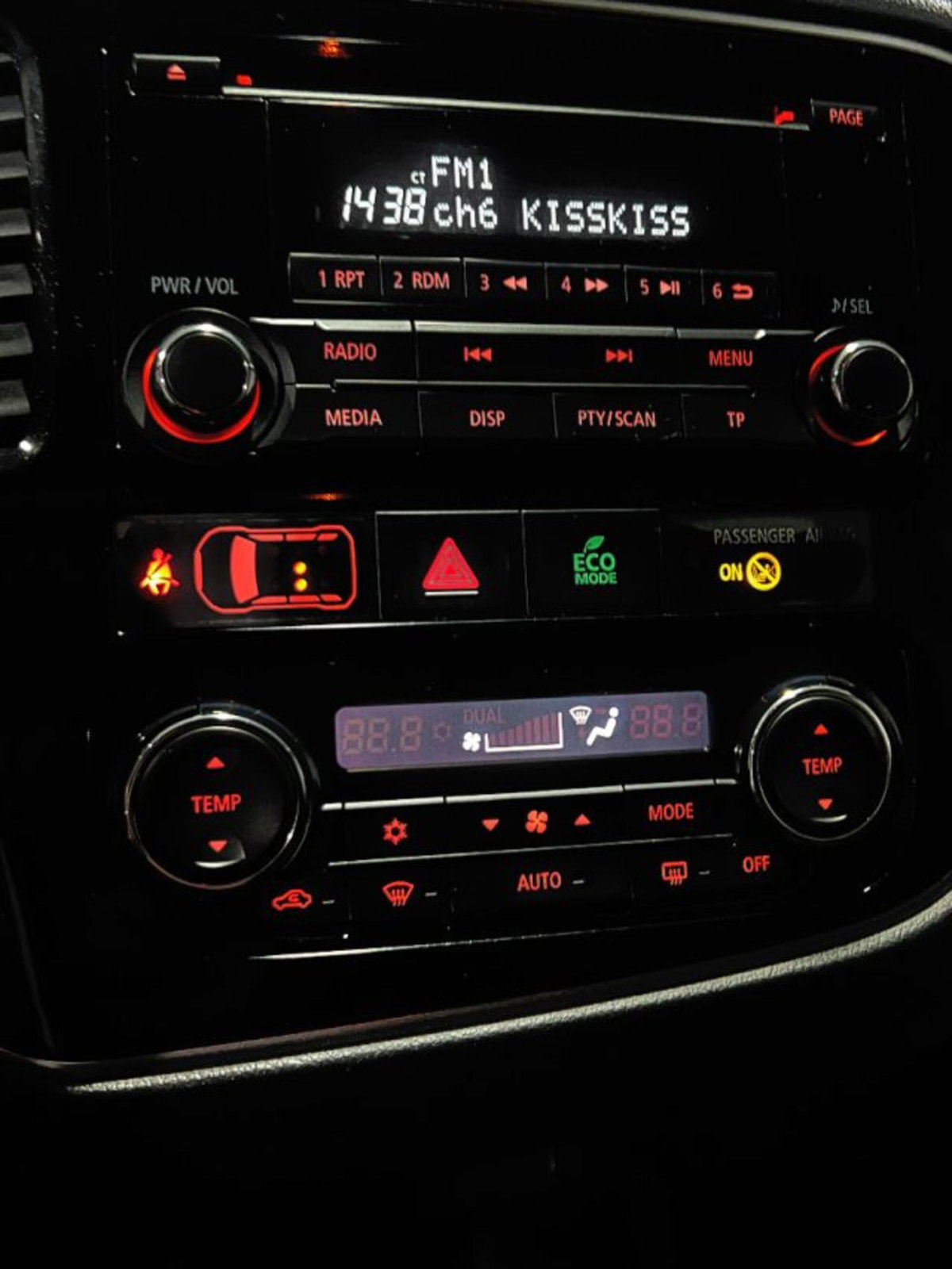 Mitsubishi Outlander 2.2 DI-D 4WD Intense (7)