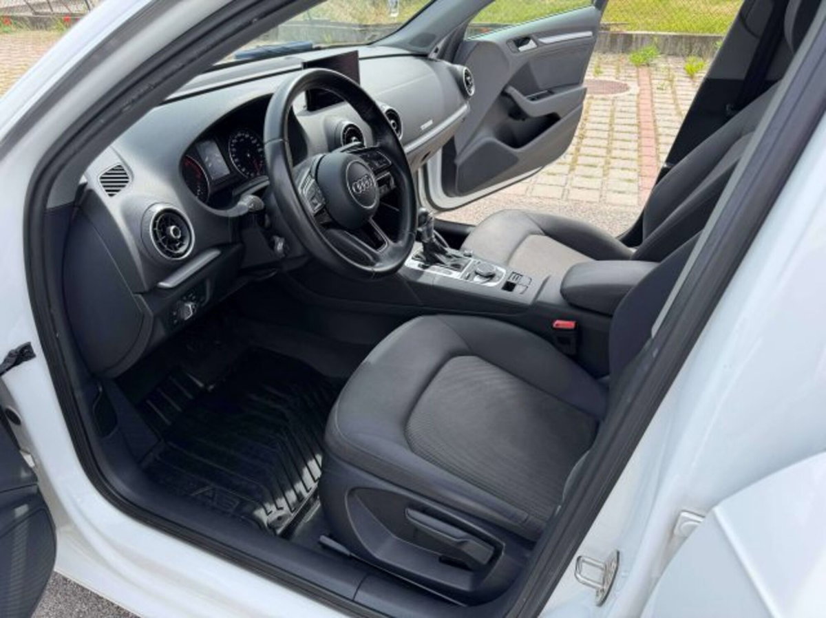 Audi A3 Sportback 2.0 tdi Business 150cv s-tronic (10)