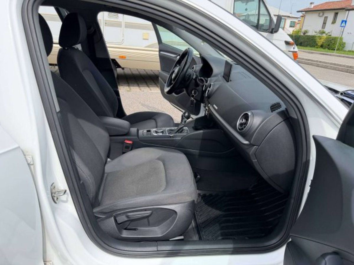 Audi A3 Sportback 2.0 tdi Business 150cv s-tronic (12)