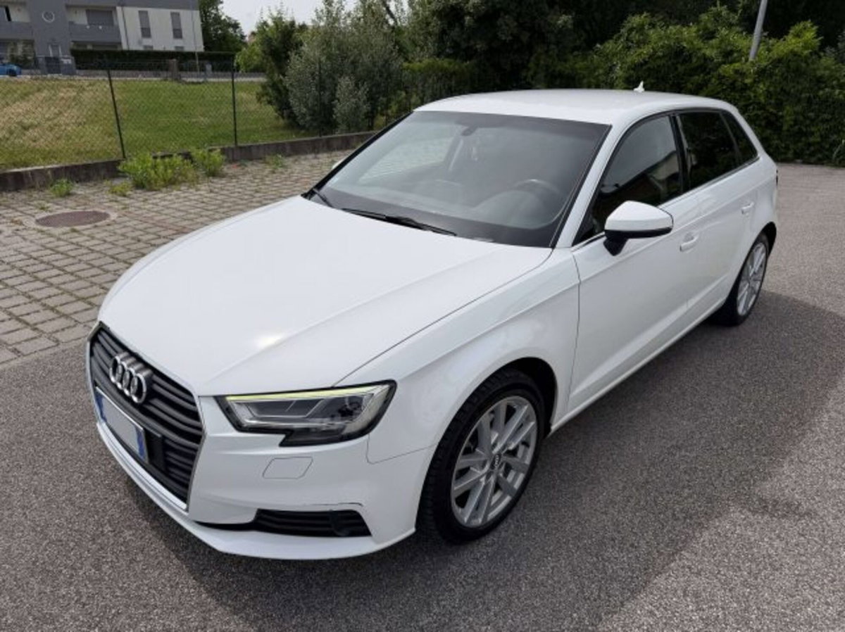 Audi A3 Sportback 2.0 tdi Business 150cv s-tronic (2)