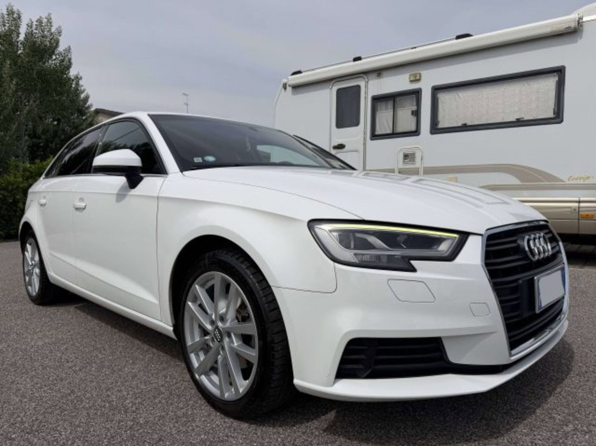 Audi A3 Sportback 2.0 tdi Business 150cv s-tronic (3)